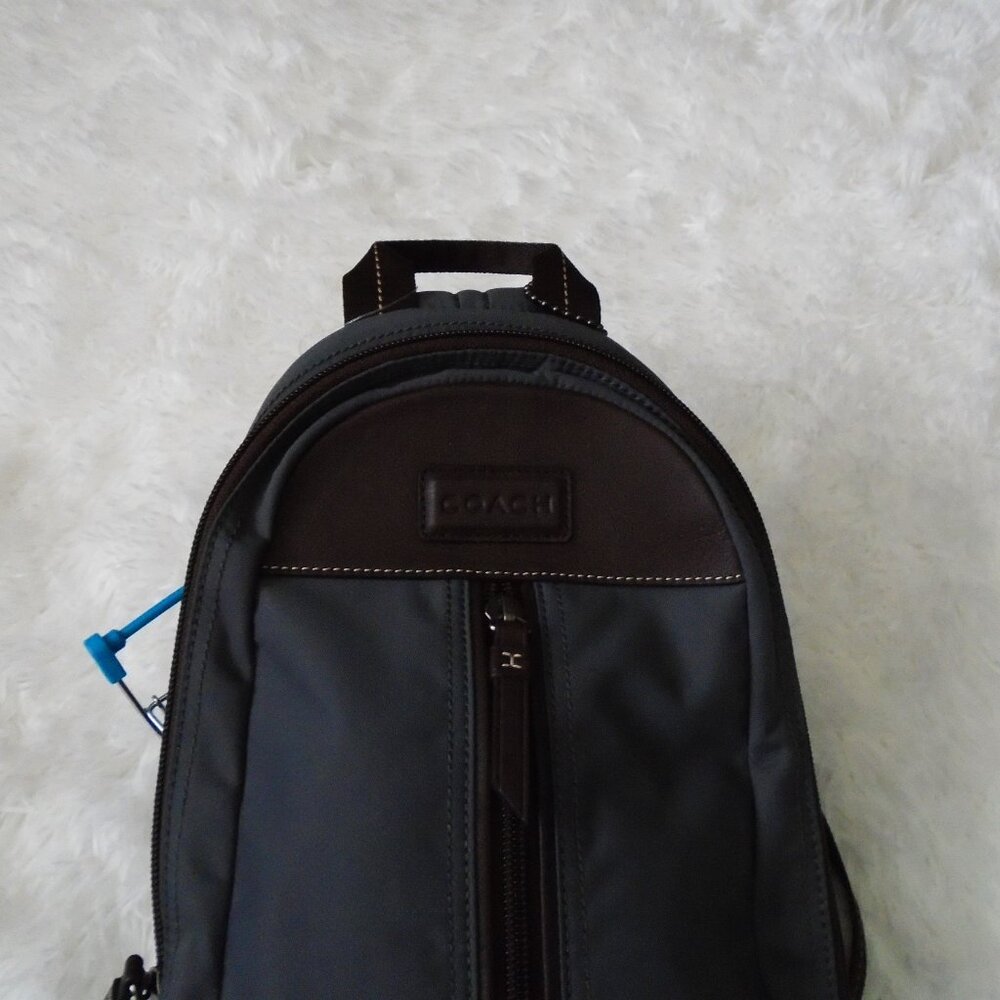 Coach Men Varick Sling Backpack Gray F70692 - Picture 7 of 15